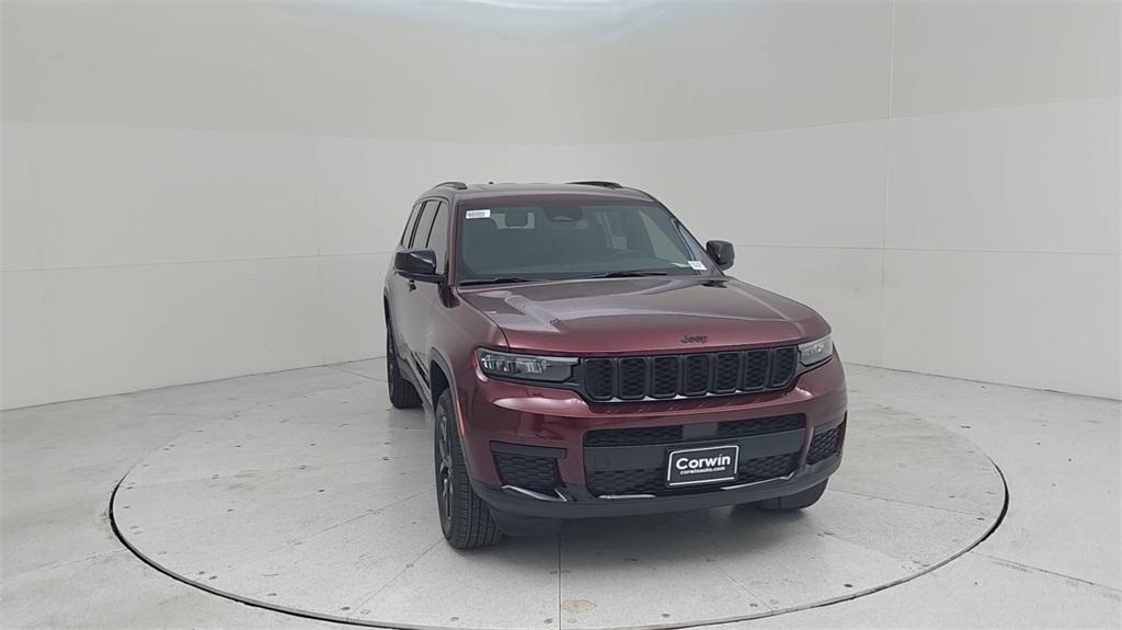 new 2024 Jeep Grand Cherokee L car, priced at $43,519