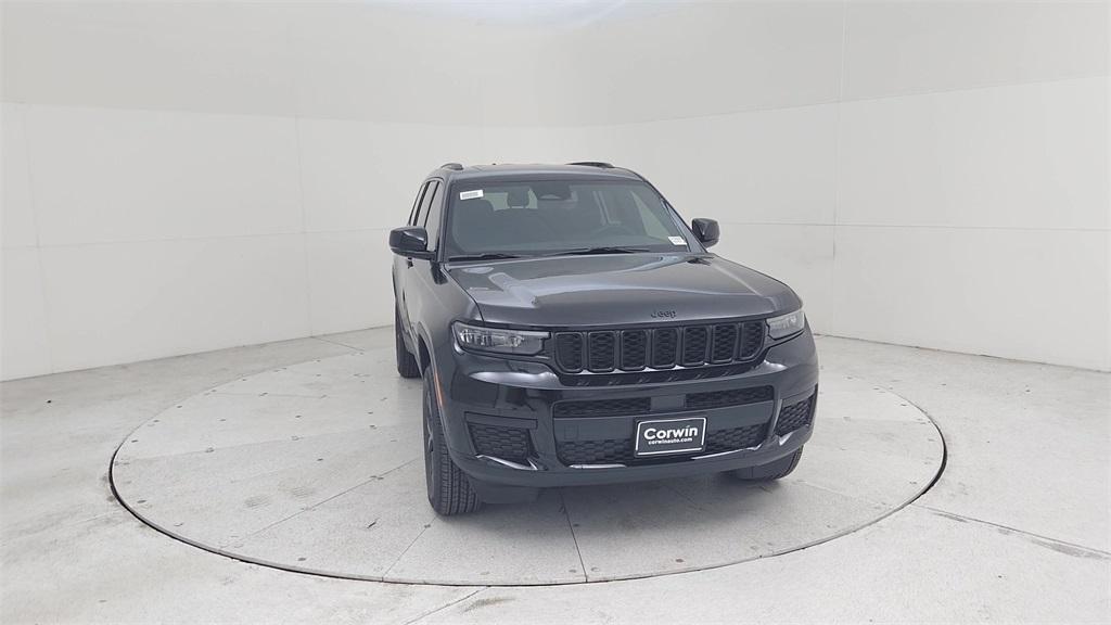 new 2025 Jeep Grand Cherokee L car, priced at $44,976