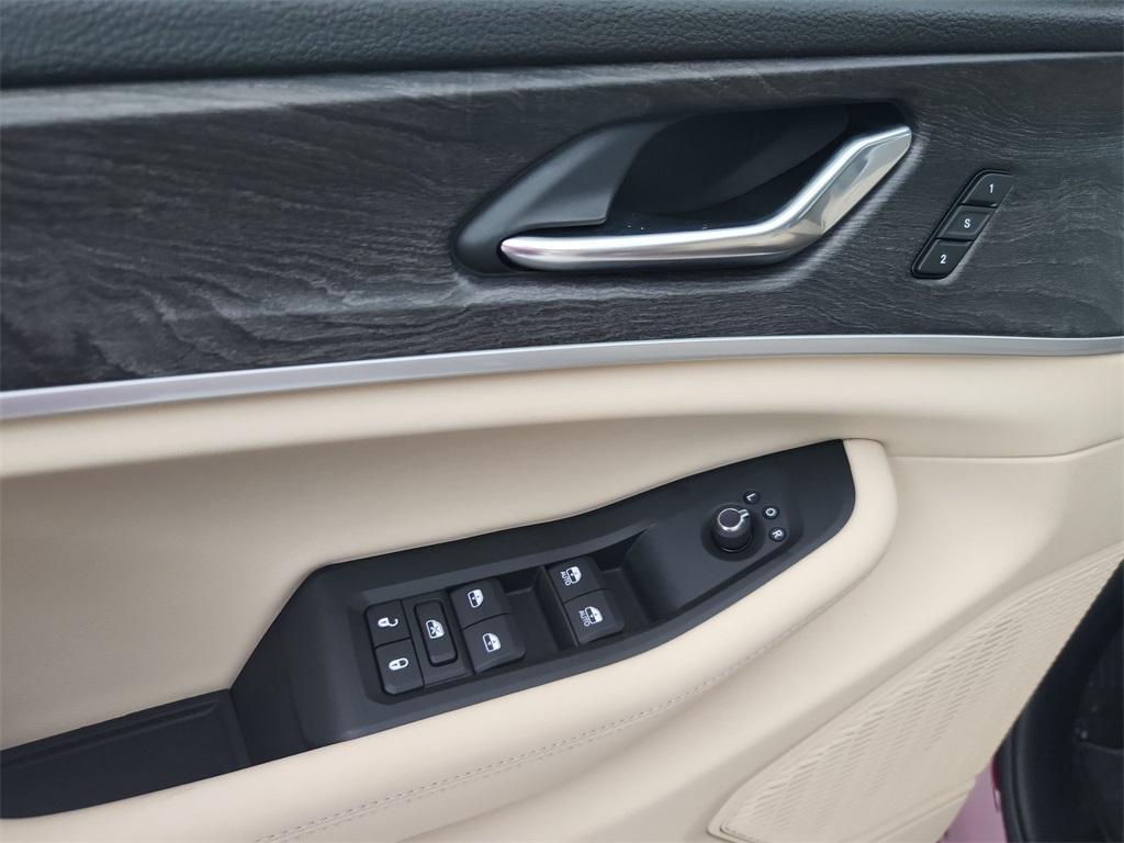 new 2025 Jeep Grand Cherokee L car, priced at $45,074
