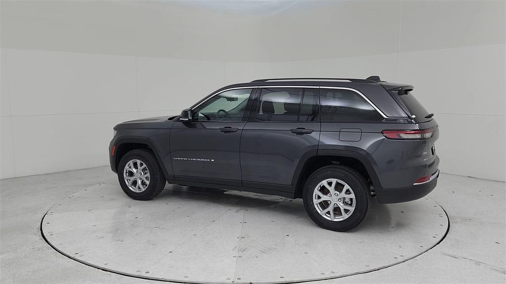 new 2024 Jeep Grand Cherokee car, priced at $44,834