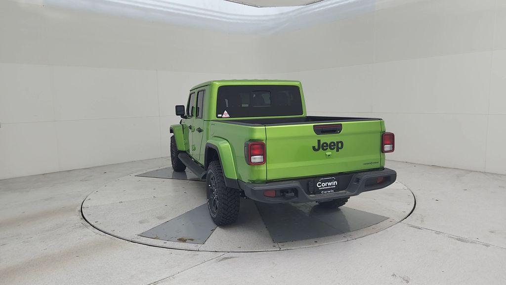 new 2025 Jeep Gladiator car, priced at $46,198