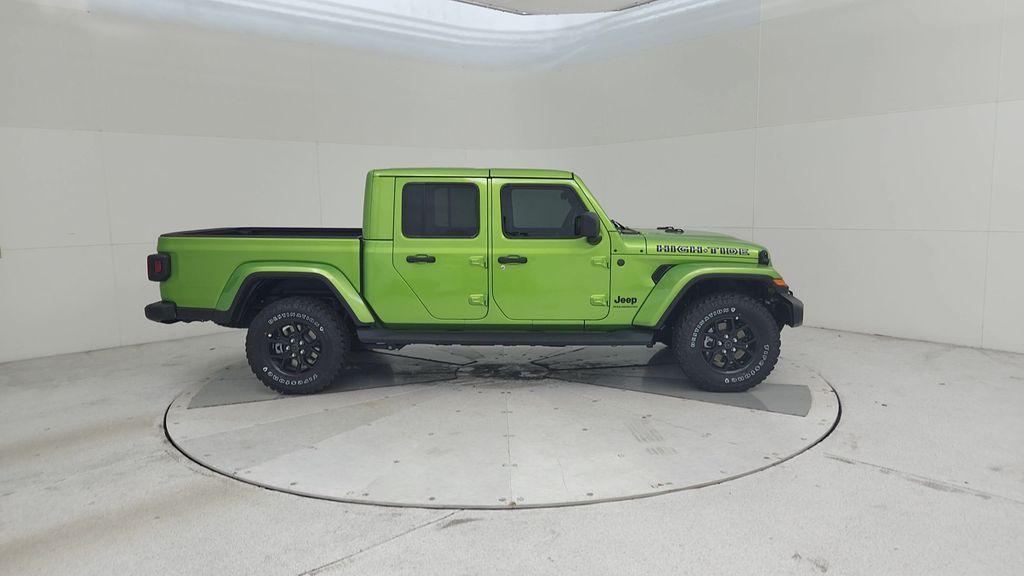 new 2025 Jeep Gladiator car, priced at $46,198