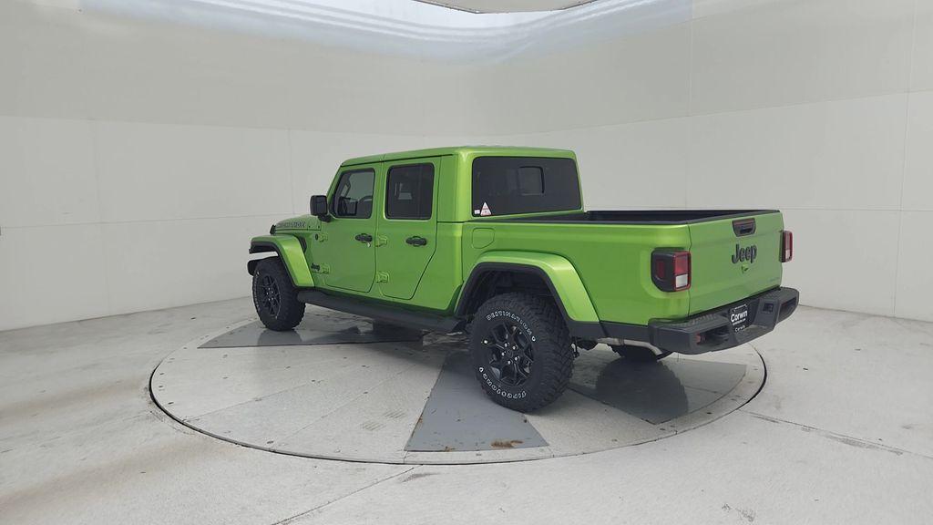 new 2025 Jeep Gladiator car, priced at $46,198