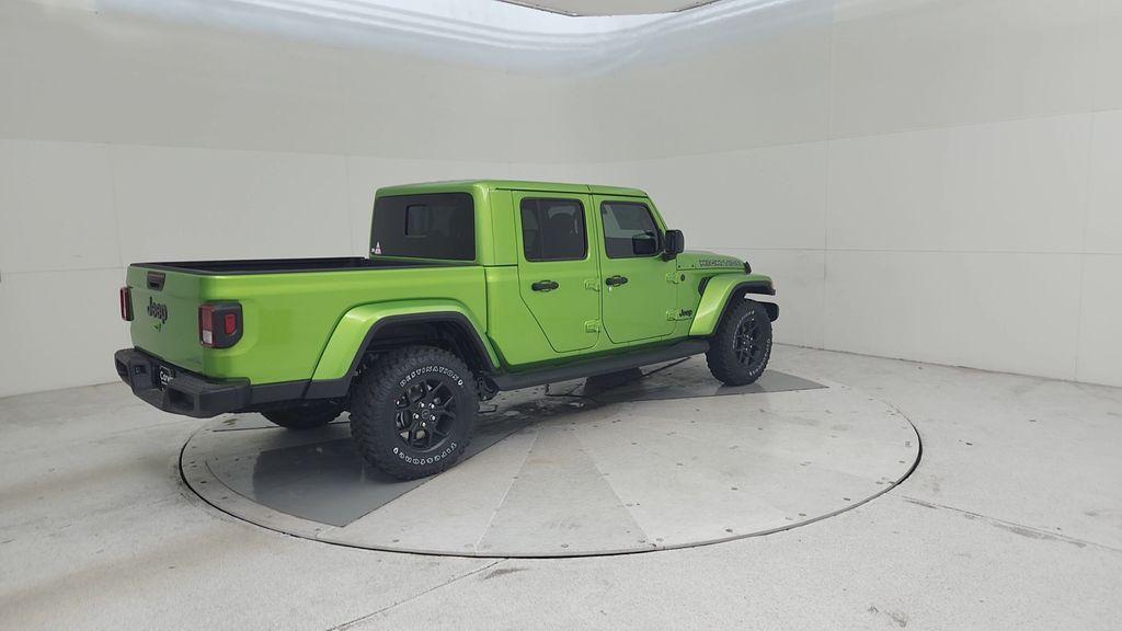 new 2025 Jeep Gladiator car, priced at $46,198