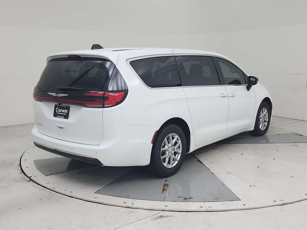 new 2026 Chrysler Pacifica car, priced at $41,972