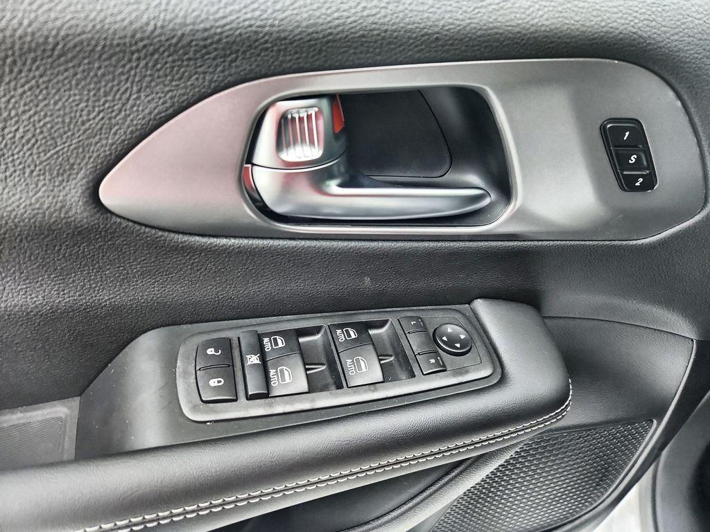 new 2026 Chrysler Pacifica car, priced at $41,972