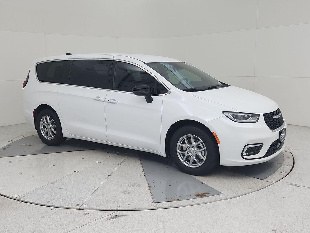 new 2026 Chrysler Pacifica car, priced at $41,972