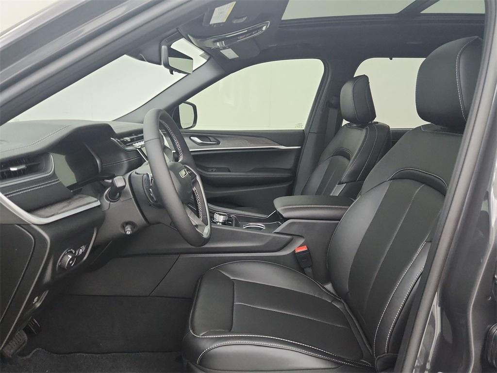 new 2025 Jeep Grand Cherokee L car, priced at $52,538