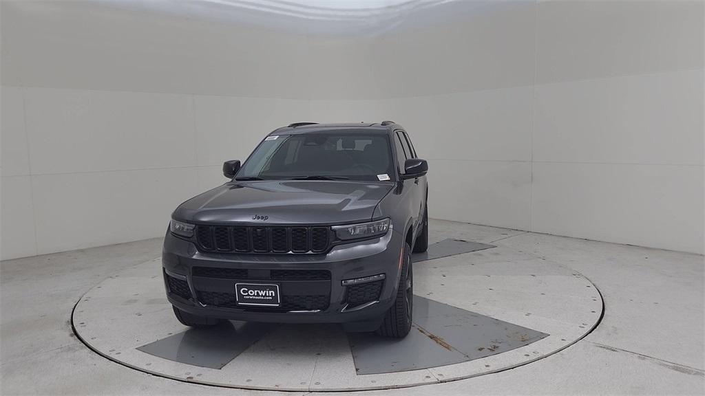 new 2025 Jeep Grand Cherokee L car, priced at $52,538