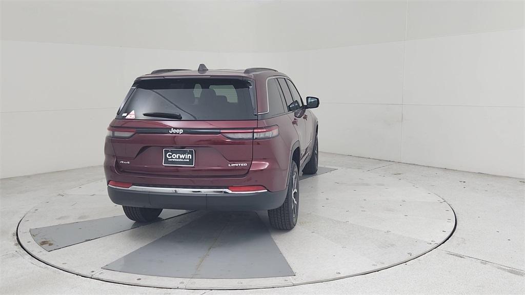 new 2025 Jeep Grand Cherokee car, priced at $46,608