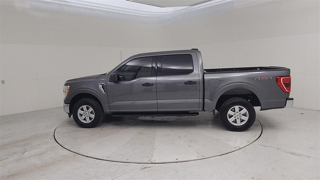 used 2022 Ford F-150 car, priced at $32,000