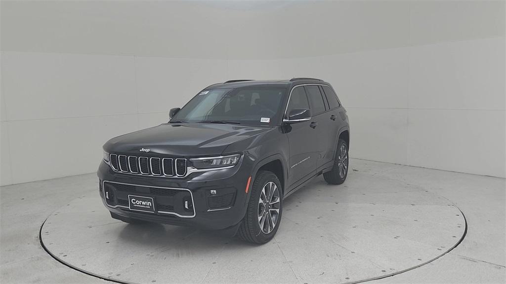 new 2025 Jeep Grand Cherokee car, priced at $65,230