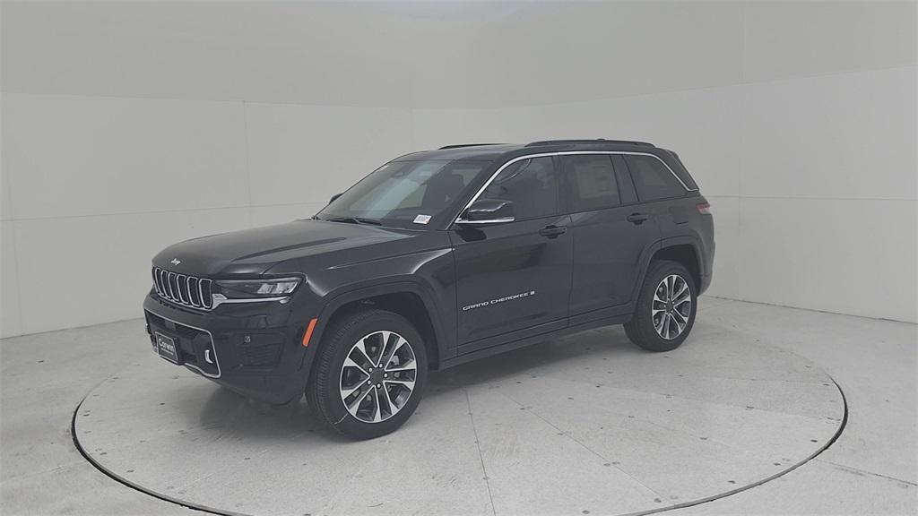 new 2025 Jeep Grand Cherokee car, priced at $65,230