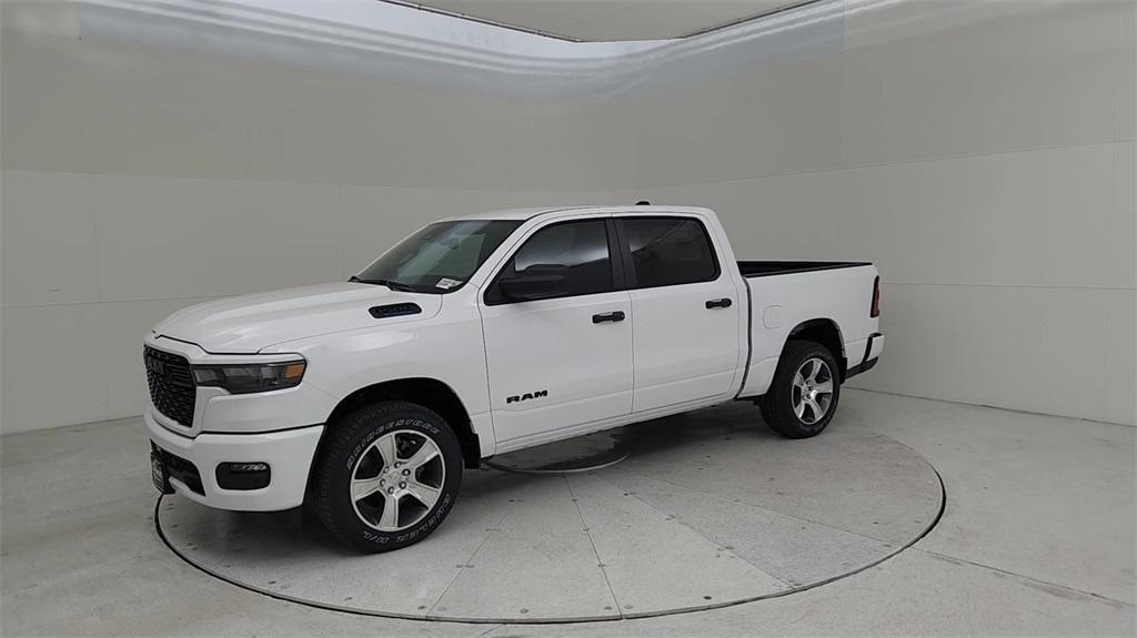 new 2025 Ram 1500 car, priced at $43,547