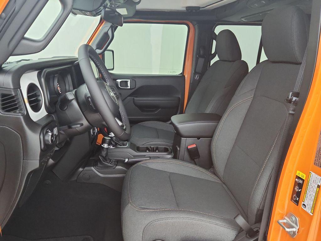 new 2025 Jeep Wrangler car, priced at $45,543