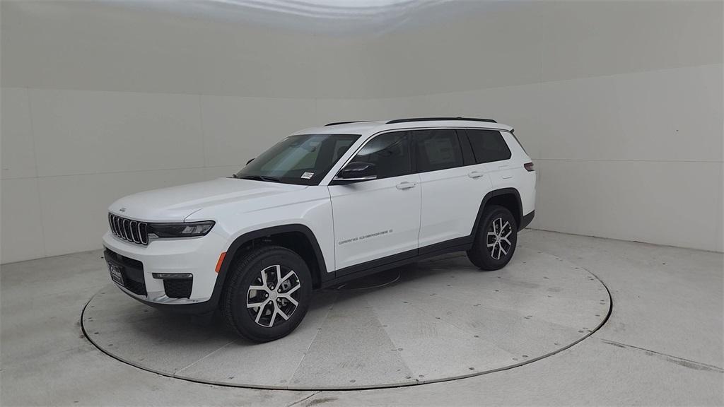 new 2025 Jeep Grand Cherokee L car, priced at $44,338