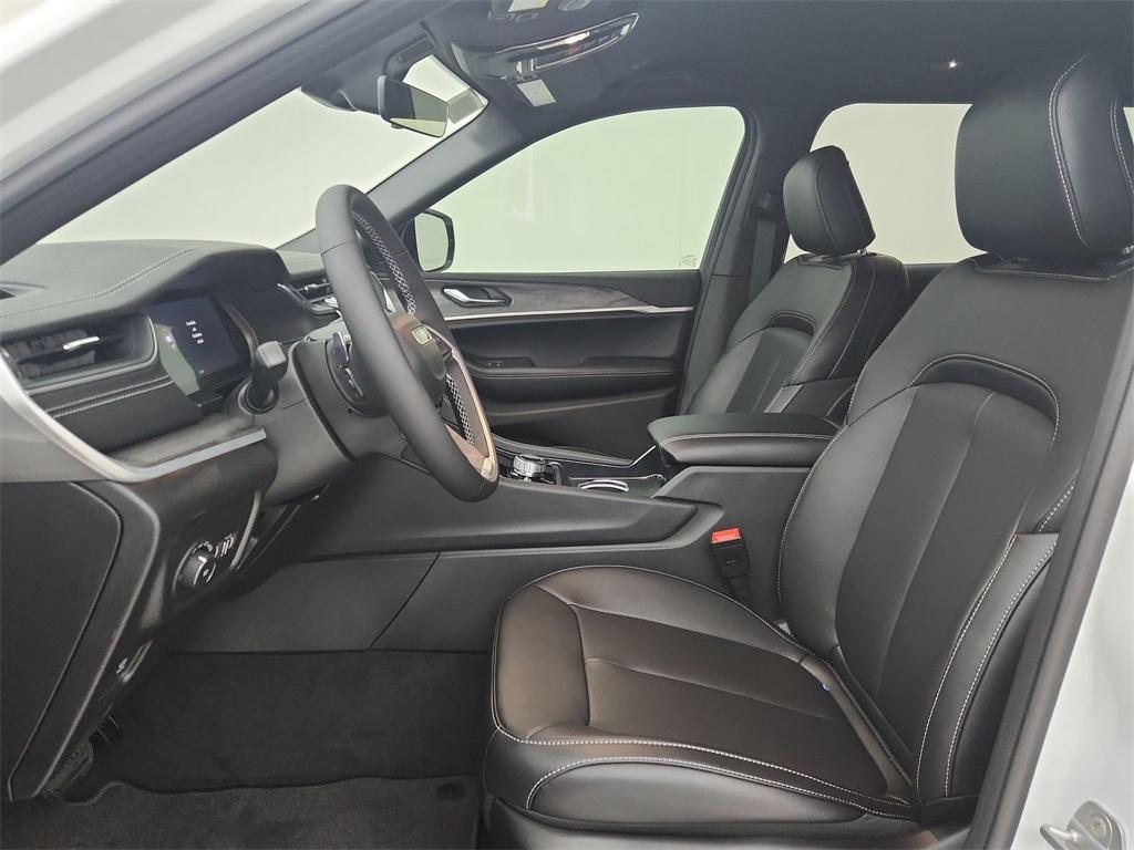 new 2025 Jeep Grand Cherokee L car, priced at $44,338