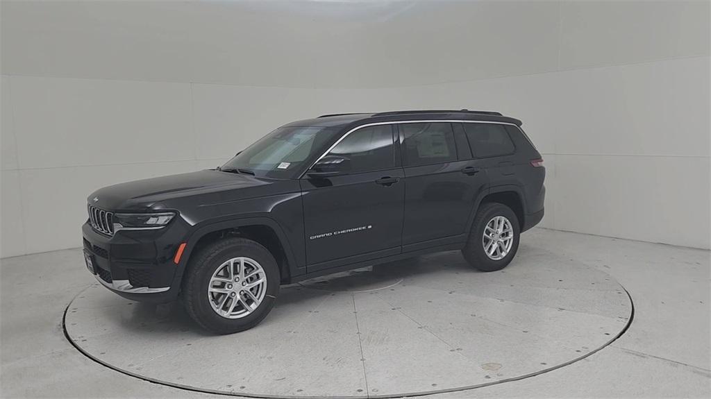 new 2024 Jeep Grand Cherokee L car, priced at $40,887