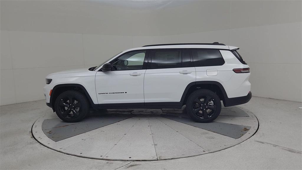 new 2025 Jeep Grand Cherokee L car, priced at $52,002