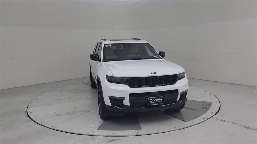 new 2025 Jeep Grand Cherokee L car, priced at $52,002