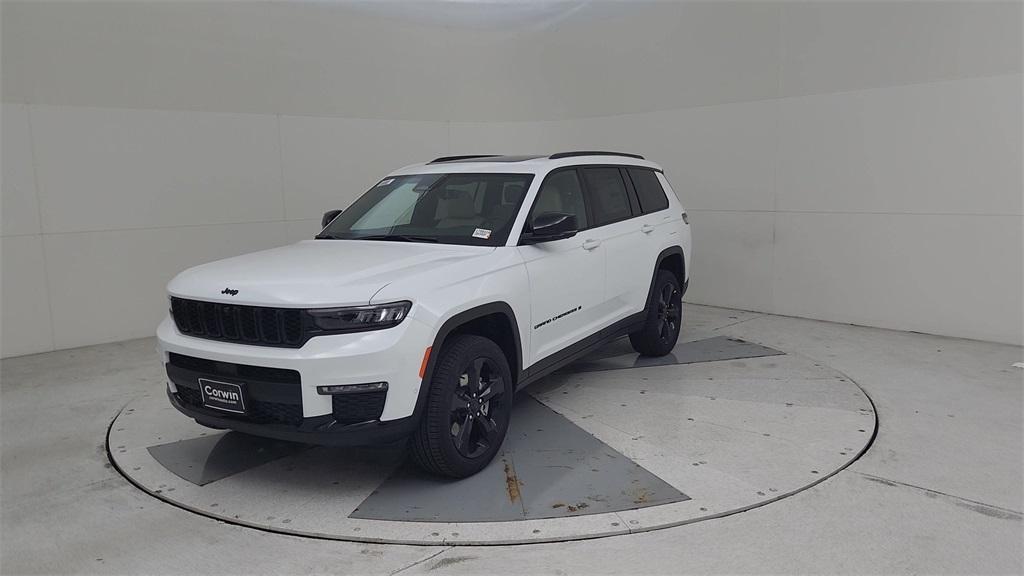 new 2025 Jeep Grand Cherokee L car, priced at $52,002