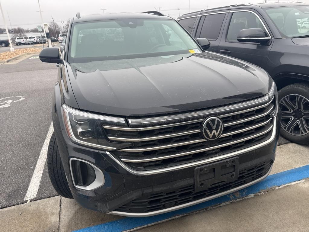 used 2024 Volkswagen Atlas car, priced at $31,548