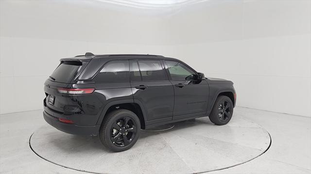 new 2024 Jeep Grand Cherokee car, priced at $47,700