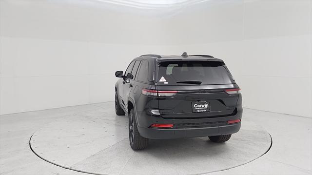 new 2024 Jeep Grand Cherokee car, priced at $47,700