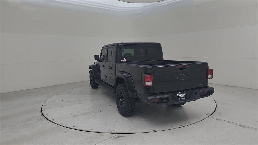 new 2025 Jeep Gladiator car, priced at $45,395