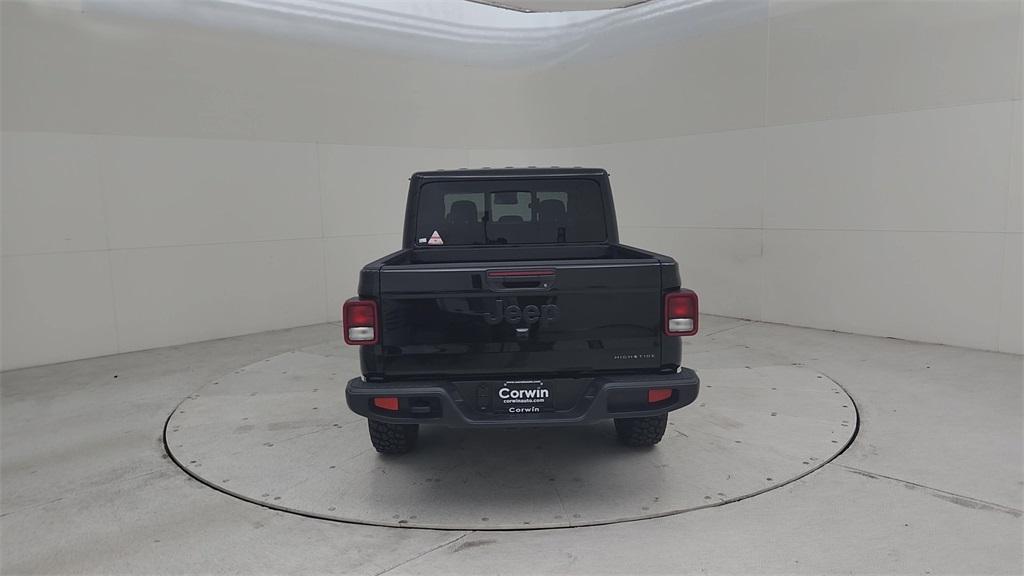 new 2025 Jeep Gladiator car, priced at $45,395