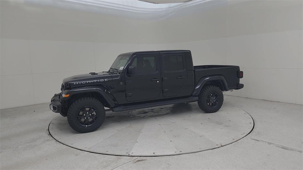 new 2025 Jeep Gladiator car, priced at $45,395