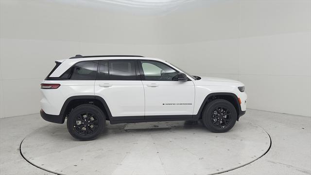 new 2024 Jeep Grand Cherokee car, priced at $41,323