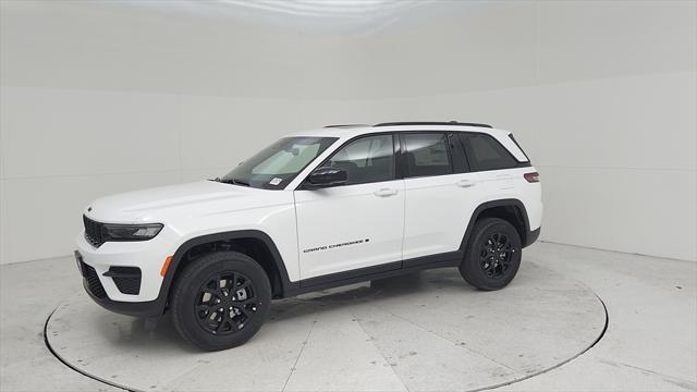 new 2024 Jeep Grand Cherokee car, priced at $41,323