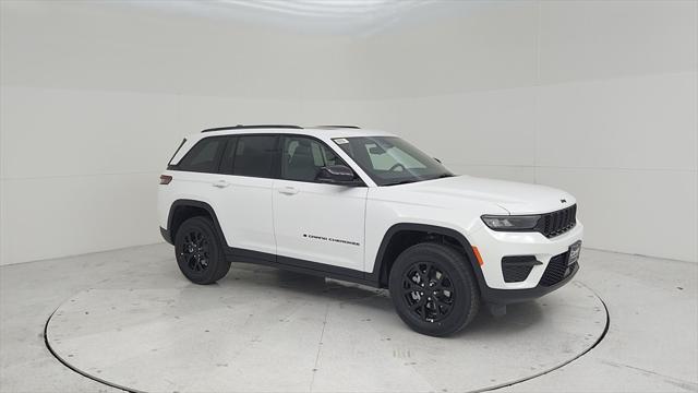 new 2024 Jeep Grand Cherokee car, priced at $41,323