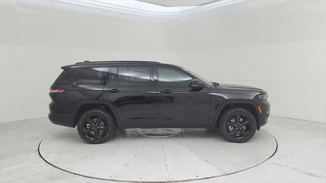 new 2024 Jeep Grand Cherokee L car, priced at $45,200