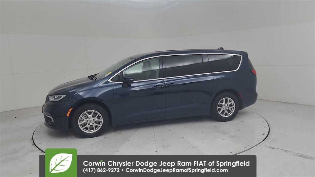 used 2023 Chrysler Pacifica car, priced at $21,889
