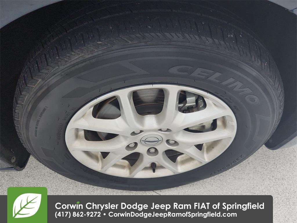 used 2023 Chrysler Pacifica car, priced at $21,889