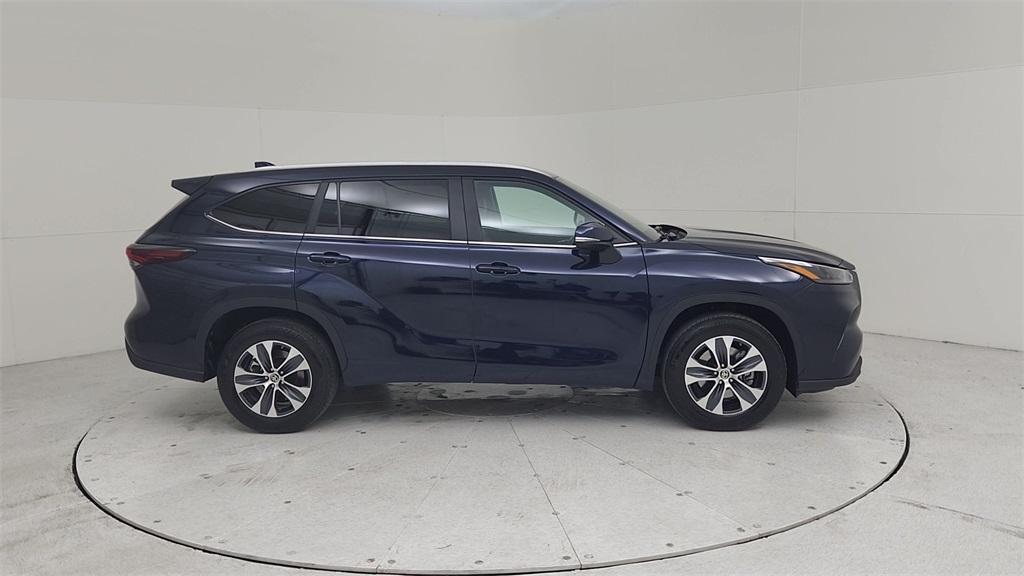 used 2024 Toyota Highlander car, priced at $41,777