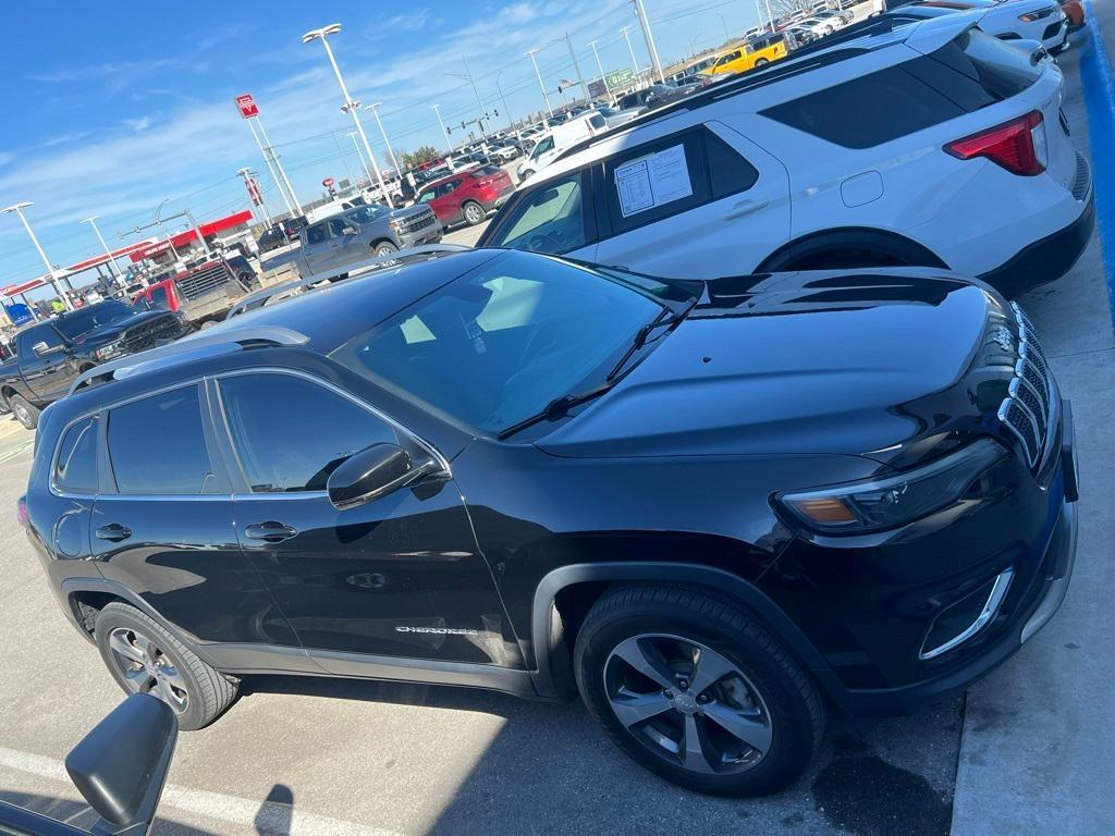 used 2019 Jeep Cherokee car, priced at $16,994