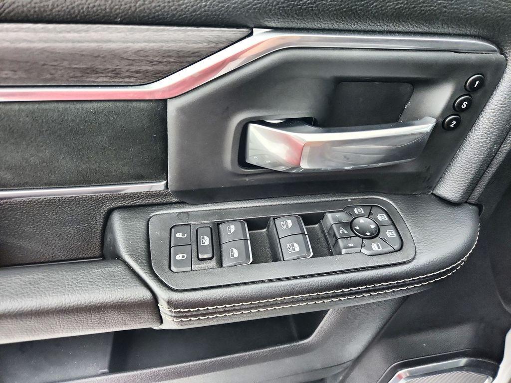 new 2025 Ram 2500 car, priced at $82,631