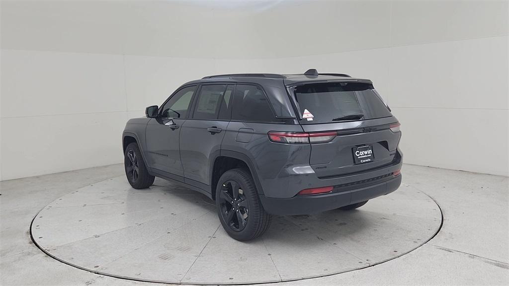 new 2025 Jeep Grand Cherokee car, priced at $49,672