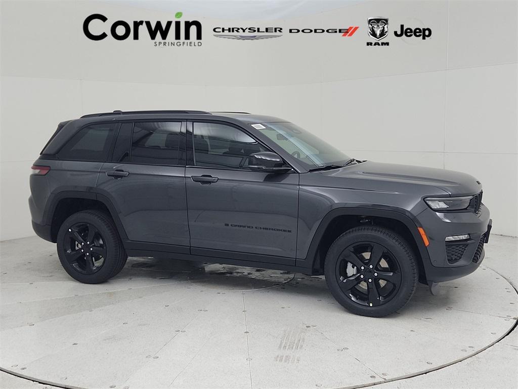 new 2025 Jeep Grand Cherokee car, priced at $49,672
