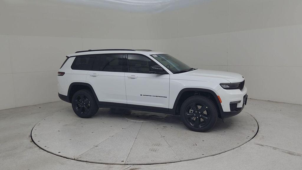 new 2025 Jeep Grand Cherokee L car, priced at $51,050