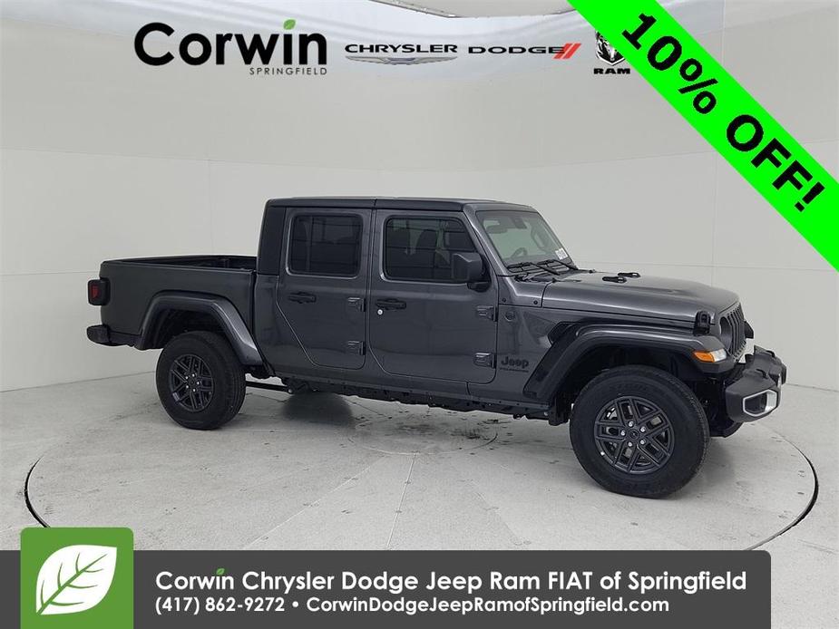 new 2024 Jeep Gladiator car, priced at $43,428