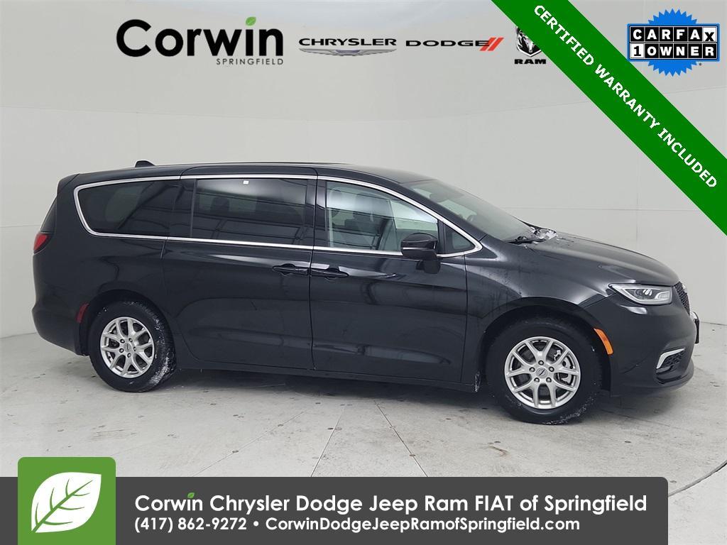 used 2023 Chrysler Pacifica car, priced at $23,754