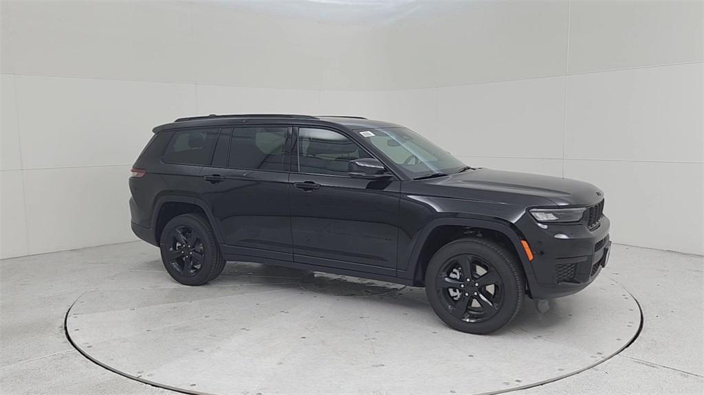 new 2024 Jeep Grand Cherokee L car, priced at $45,895