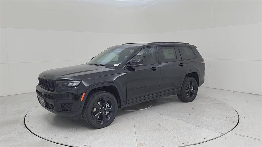 new 2024 Jeep Grand Cherokee L car, priced at $45,895