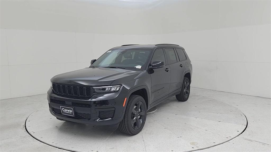 new 2024 Jeep Grand Cherokee L car, priced at $45,895