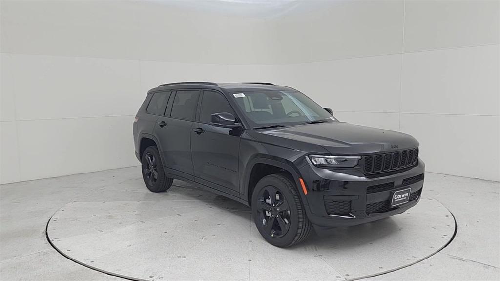 new 2024 Jeep Grand Cherokee L car, priced at $45,895