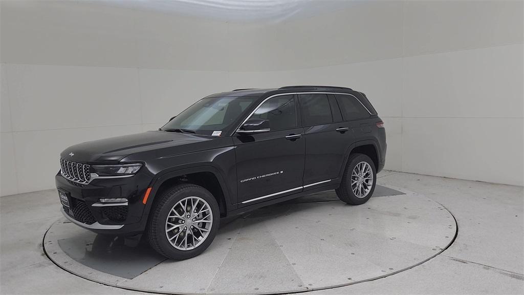 new 2025 Jeep Grand Cherokee car, priced at $57,534